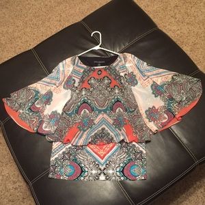 Flowy colorful patterned blouse